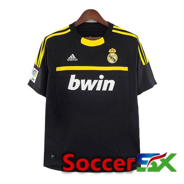 Real Madrid Retro Jersey Goalkeeper Black 2011-2012